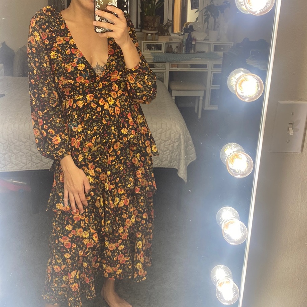 Dress Forum Los Angeles floral dress size small used in good condition